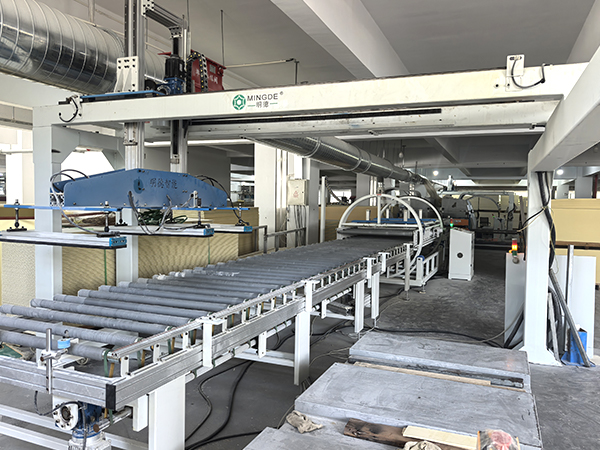 Zhejiang QianDuoMu Decorazione intelligente Co., Ltd.