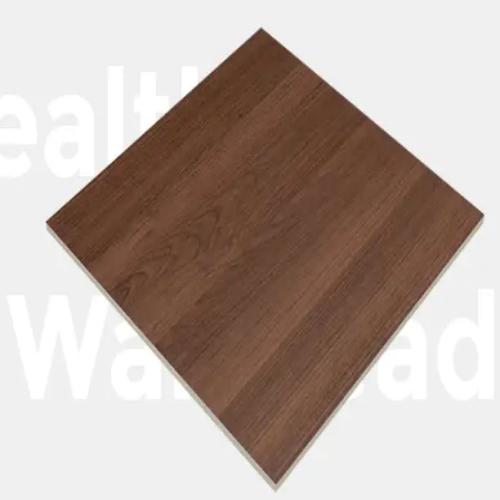 In che modo i materiali decorativi ecologici possono migliorare il comfort degli spazi domestici e commerciali?